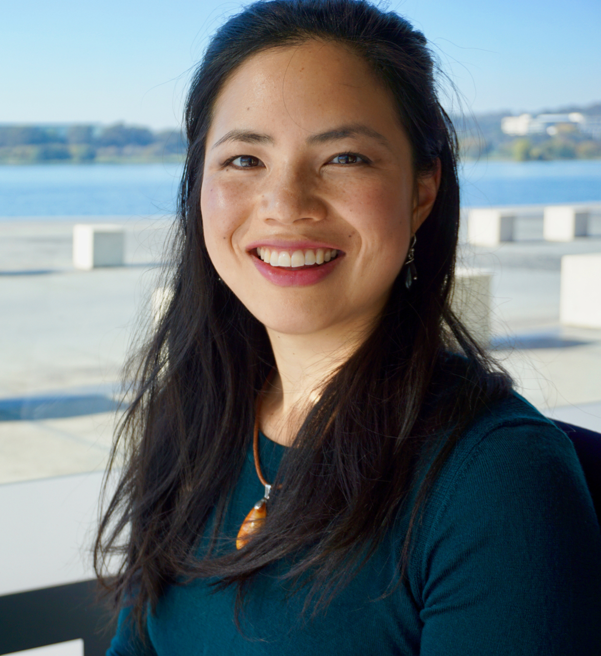 Dr Jennifer Ma