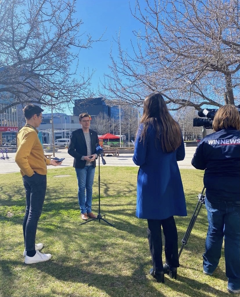 Peter Leonard Scholarship opens broadcast journalism doors for UC student